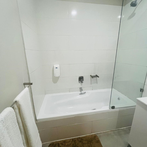 Bathroom 2, Apartment 110 Victoria Falls Estates, Hwange