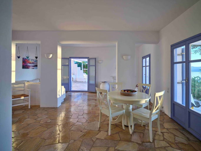 Room 5, Seafront Villa Elia -island Living-, South Aegean