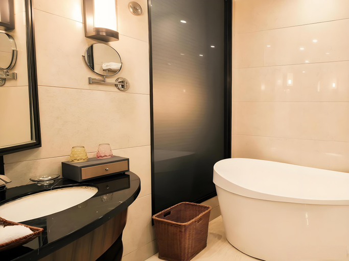 Bathroom 3, Moonlight International Hotel - Shangri-La Dukezong Ancient City, Dêqên Tibetan