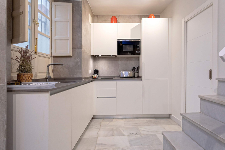 Private kitchen, Luxury Apartament in Seville. San Isidoro II, Sevilla