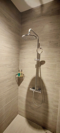 Bathroom 2, The Bok Apartment, Phú Quốc