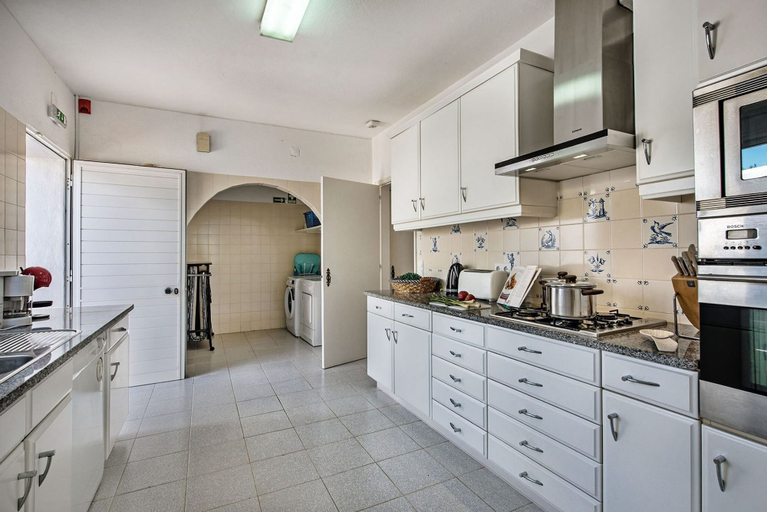 Room 2, Villa Joya in Loule With 4 Bedrooms and 4 Bathrooms, Loulé