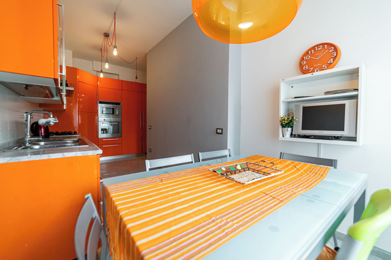 Dining, Livia's Vatican House - Metro Aurelia, Roma