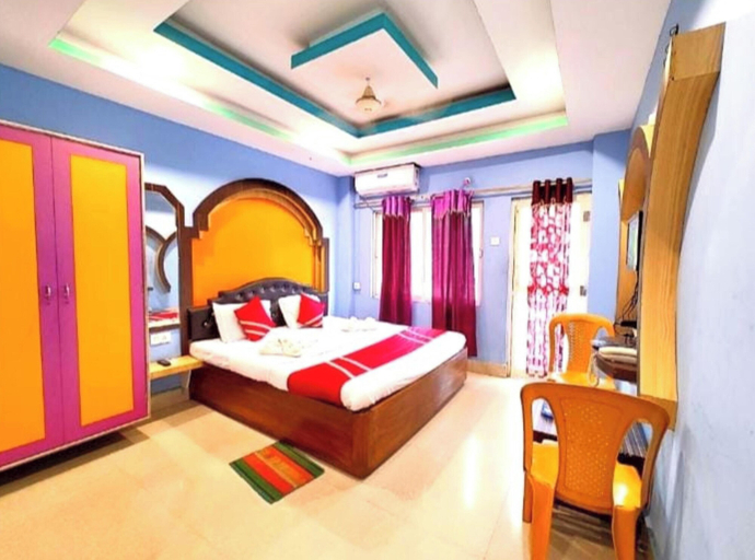 Bedroom 2, DhamStay Hotel Shree Bhumi Near SeaBeach, Puri