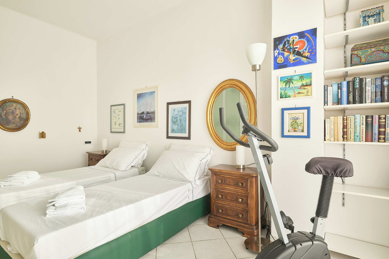 Interior 4, Sottovento, Imperia