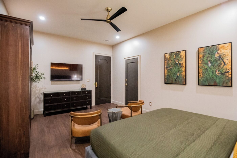 Room 4, The Star on Spring, Washington