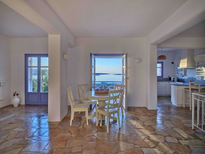 Room 5, Seafront Villa Elia -island Living-, South Aegean