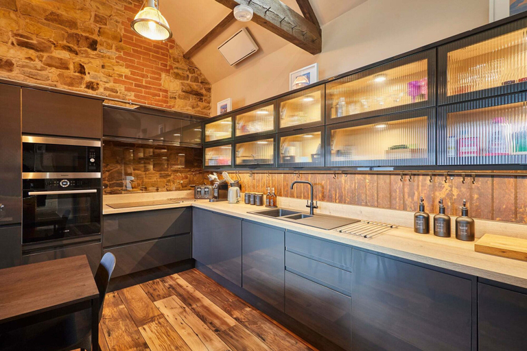 Room 3, Host Stay Kingbridge Forge, Cumbria