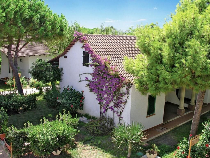 Property grounds 3, iGV Club Marispica, Ragusa
