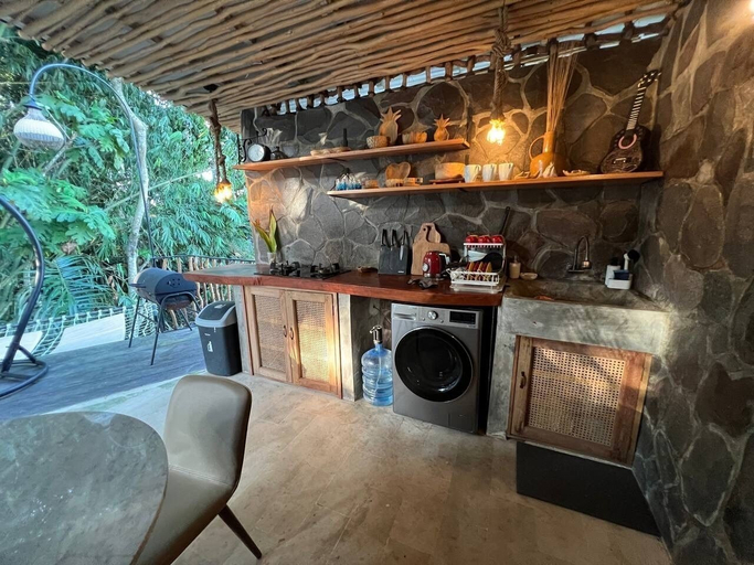 Outdoor dining 4, Cozy Villa El BamboG with a private pool, Gianyar