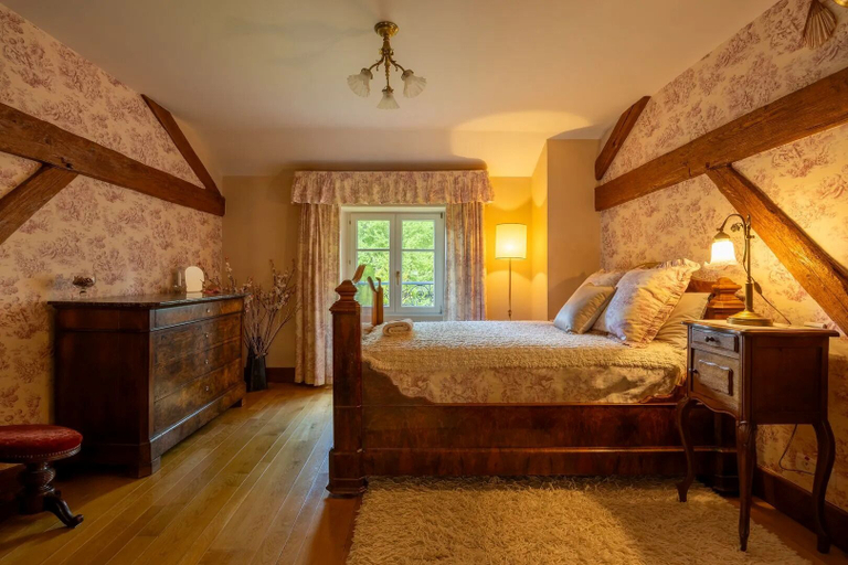 Room 4, Domaine Macky, Vosges