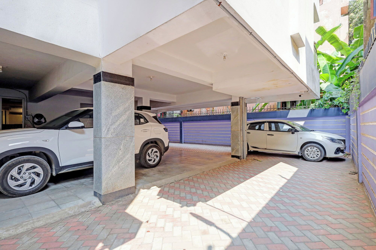 Parking 5, Fabhotel Neha, Chennai