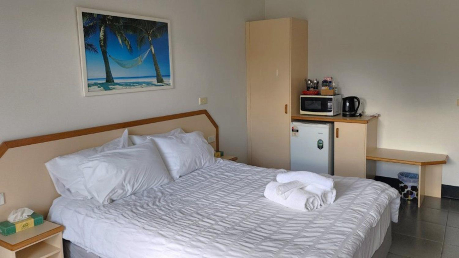 Bedroom 2, Jopen Motel Unit 6, Shoalhaven - Pt B
