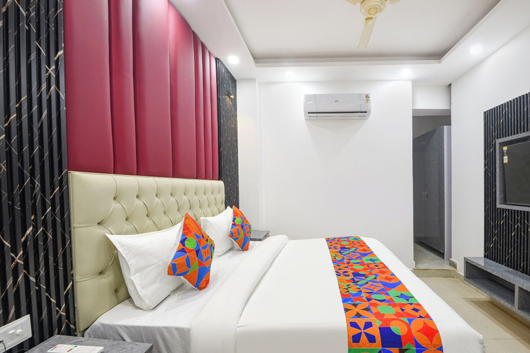 Primary image 1, FabHotel Amazing Stays Peera Garhi, Delhi