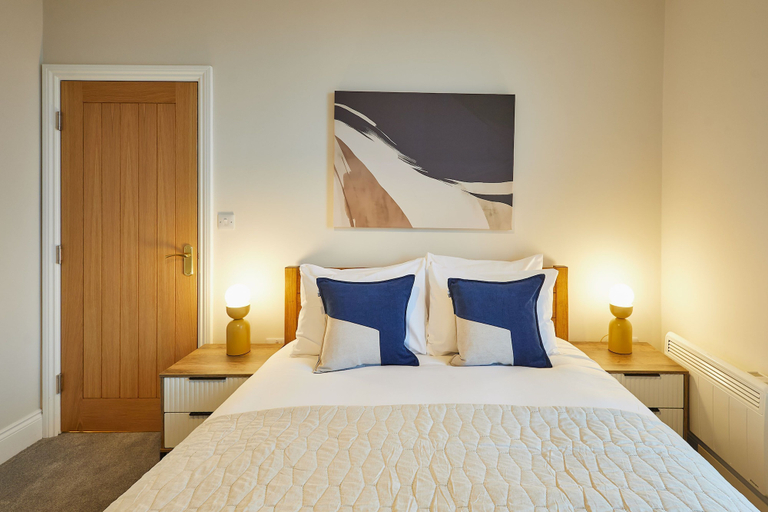 Room 3, Host Stay Flat 2 Temperance House, Redcar and Cleveland