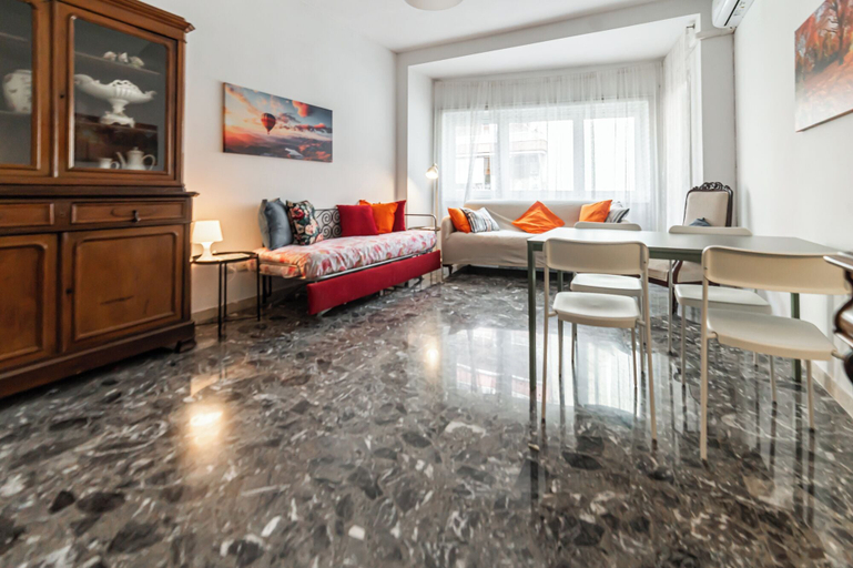 Living area 5, Livia's Vatican House - Metro Aurelia, Roma