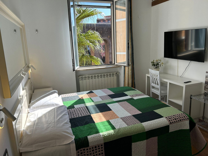 Room 3, Villa Lanusei, Roma