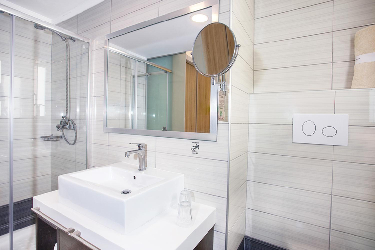 Bathroom 4, Eurovillage Achilleas Hotel, South Aegean