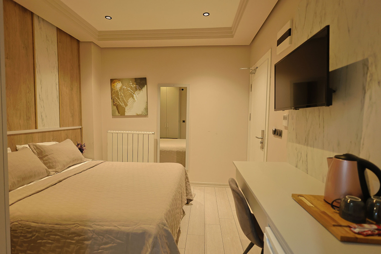 Bedroom 4, Lavender Airport Hotel, Arnavutkoy
