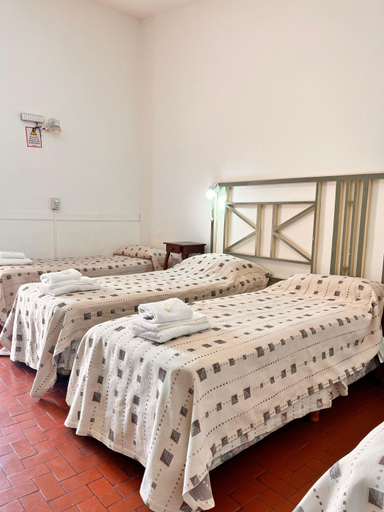 Bedroom 3, Hotel Mundial, Junín