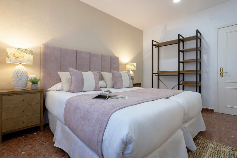 Room 2, Spectacular Apartment in Cordoba Center. Avenida America, Córdoba