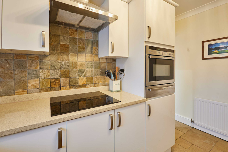 Room 3, Host Stay Bridge Court, Stockton-on-Tees