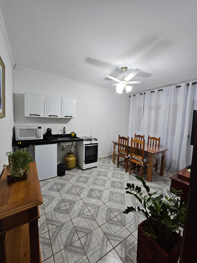 Others 5, Casa Groot, Holambra