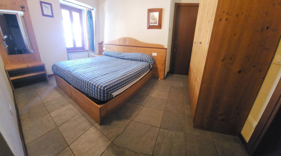 Bedroom 4, Rifugio Campiglio, Varese