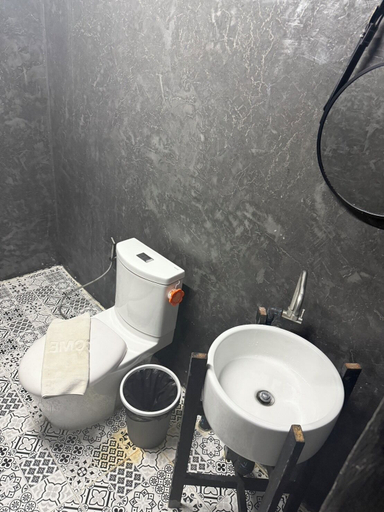 Bathroom 3, Sleep Owl Jomtien, Pattaya