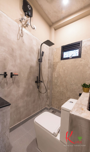 Bathroom 5, Kmee Transit hotel & Restaurant, Katana