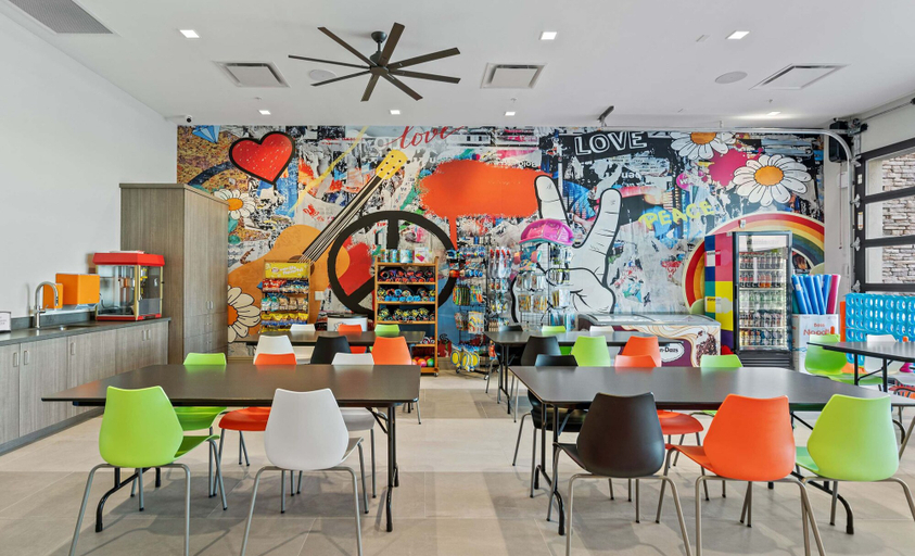 Food & Drinks 4, Luxury Paradise in Orlando Best Location, Orange