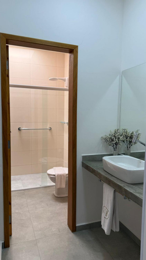Bathroom 3, Aconchego da bocaina, Cunha