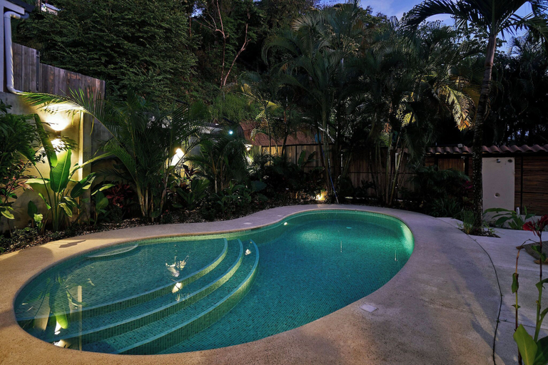 Pool 2, Villa Louise, Puntarenas