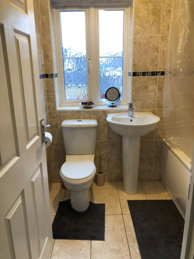 Bathroom 2, Home Away from Home, Milton Keynes