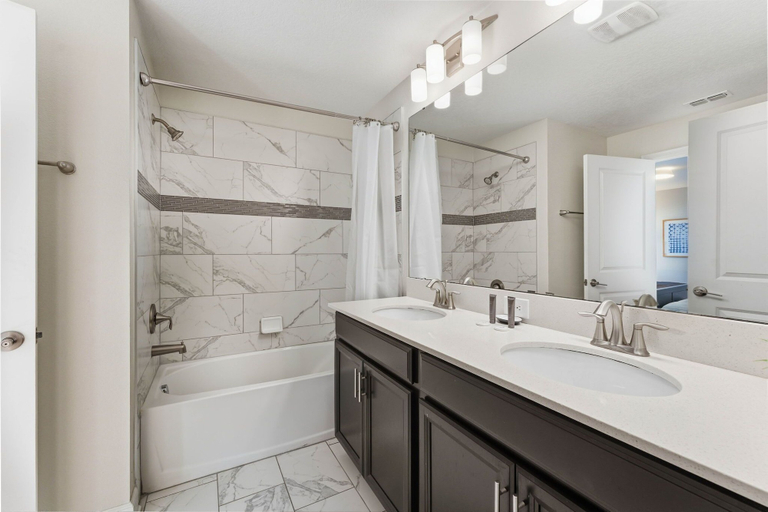 Bathroom 3, Relaxing 4BR Villa With Pool in Champions Gate, Osceola