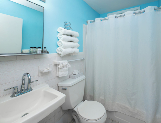 Bathroom 4, The Beach House at Drifting Sands, Ocean