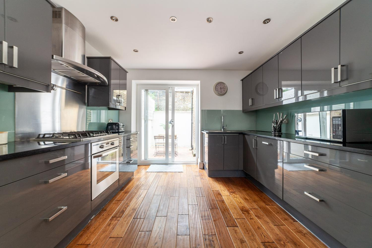 Others 4, The Hammersmith Villa, London
