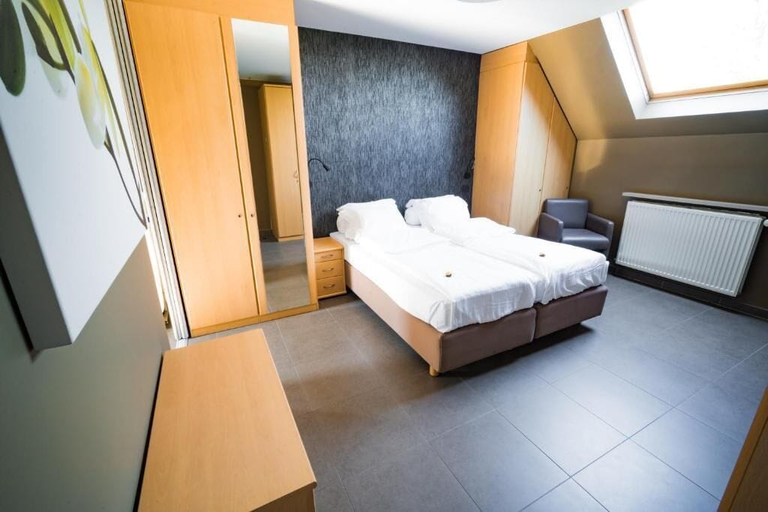 Bedroom 2, Su'ro, Oost-Vlaanderen