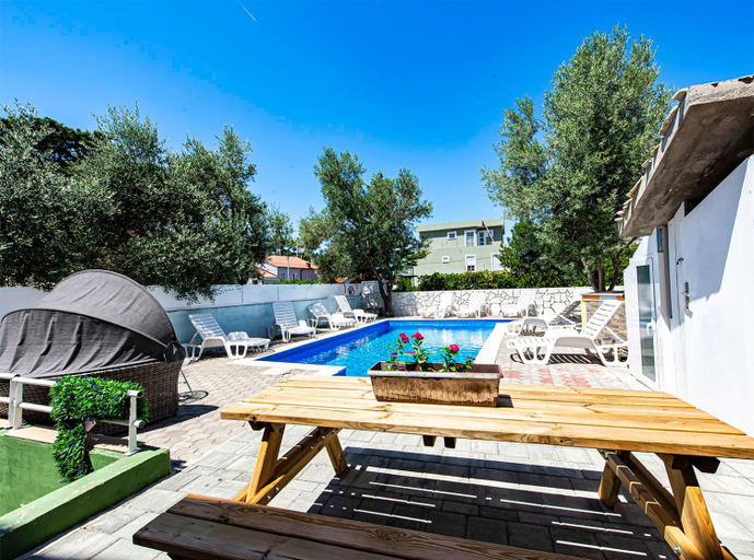 Sport & Beauty 2, Apartments Claudia, Novalja