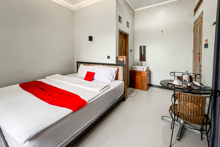 Bedroom 4, RedDoorz Syariah @ Tigadua Wonosobo, Wonosobo