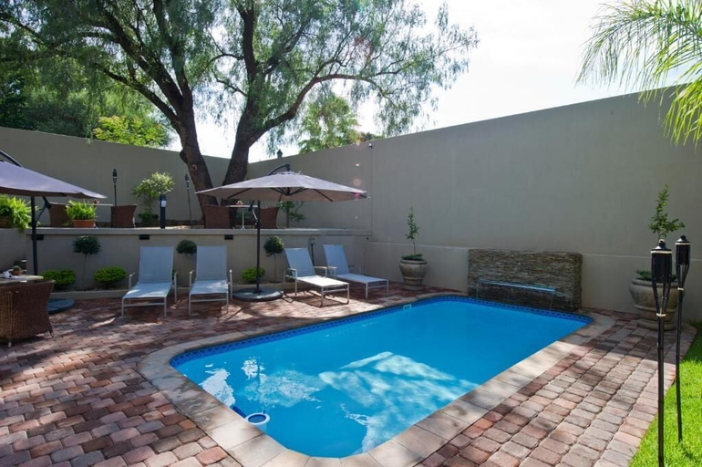 Sport & Beauty 5, Monte Bello Guesthouse, Windhoek Rural