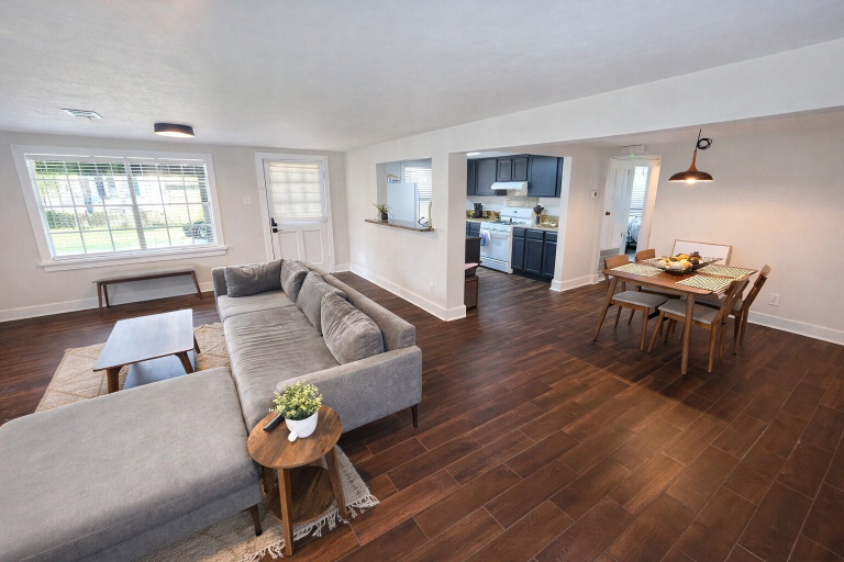 Living area, The Downtown Cedar, Jackson