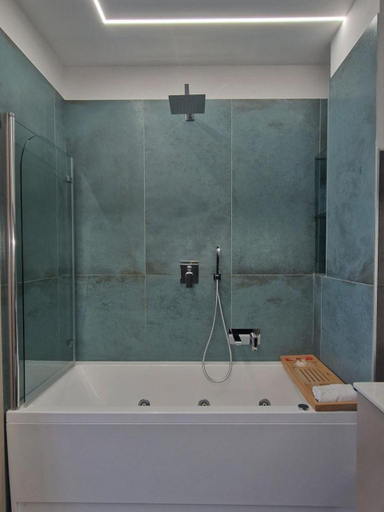 Bathroom 2, B&B Comfort Room 93, Benevento