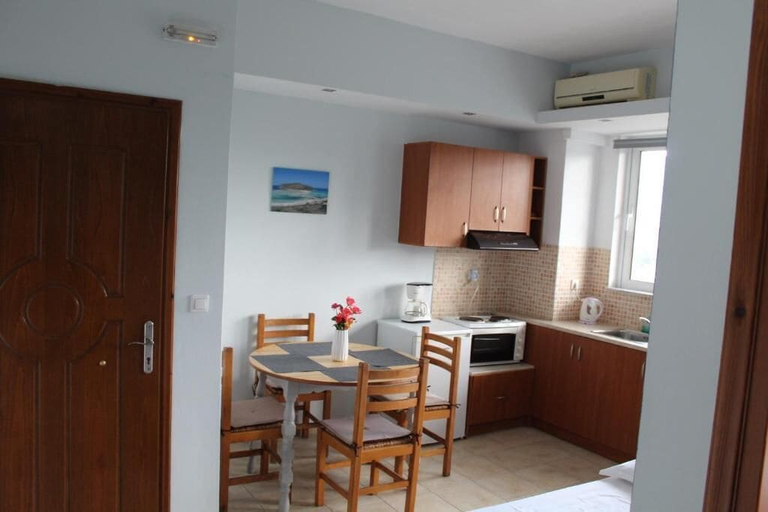 Dining 5, olive view, Crete