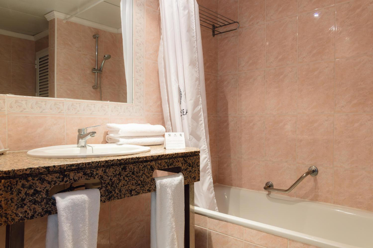 Bathroom 5, Hotel Coral Beach by MIJ, Baleares
