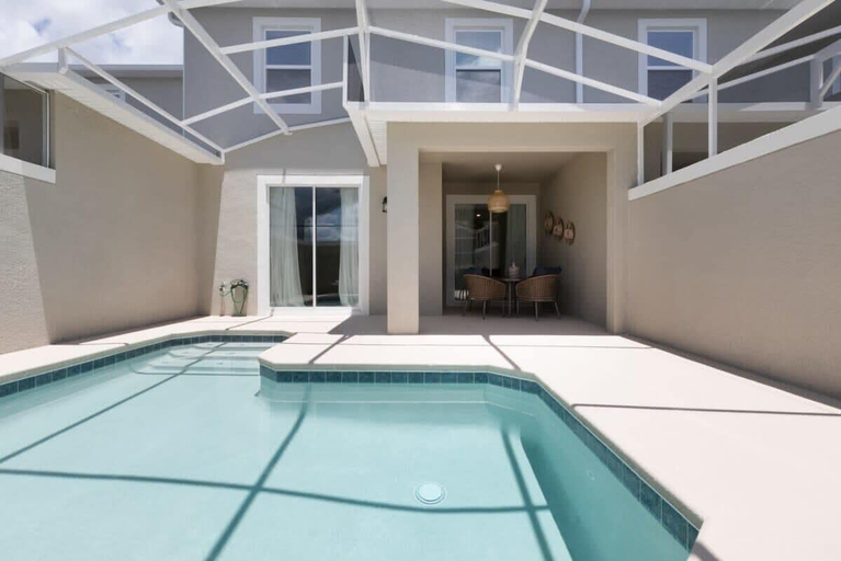 BBQ/picnic area, Amazing 4BR Villa - Perfect Getaway, Osceola