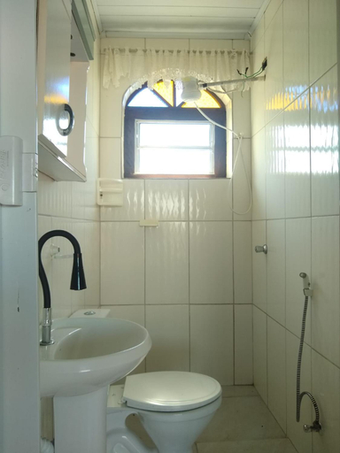 Bathroom 3, Pe na areia, Cananéia