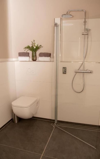 Bathroom, Hotel Landhaus Plus Lüneburg, Lüneburg