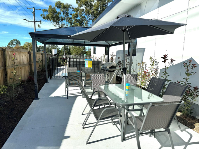 Food & Drinks, Main Residences, Gold Coast