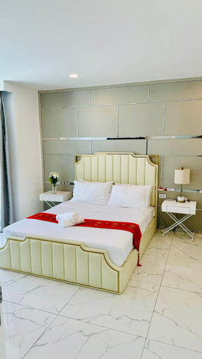 Bedroom, modern pool villa 5 minutes to walking street & beach, Pattaya